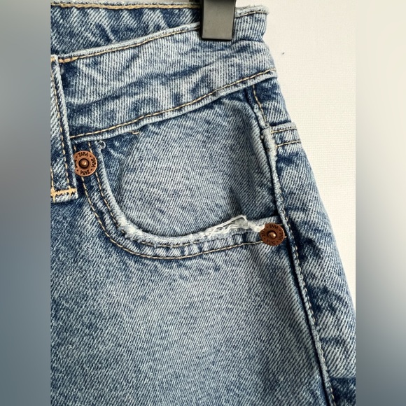Zara Distressed High Rise Mom Jeans - Picture 13 of 13